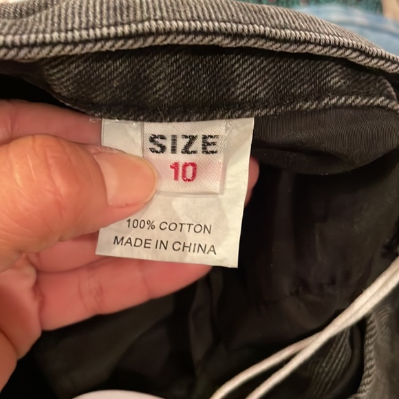 Princess Polly Zaneta Distressed Jeans - Picture 11 of 12